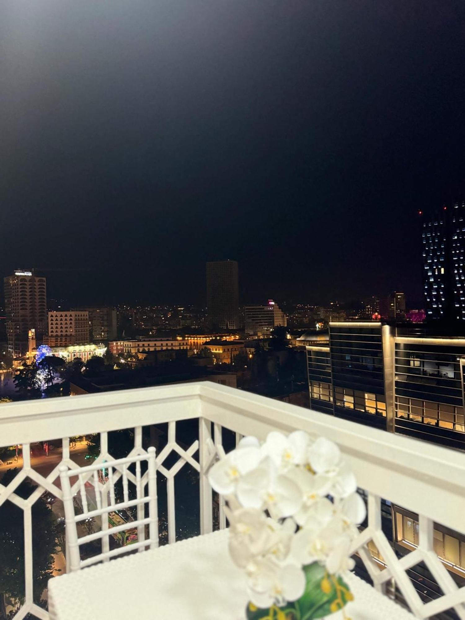 Sun Tower Luxury Suite-View From Of Tirana Center Экстерьер фото